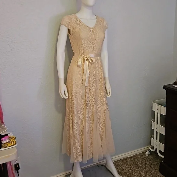 CANDALITE Antique Ivory Lace Maxi Bow Tie Waist Fairycore Hoco Dress - Picture 2 of 10